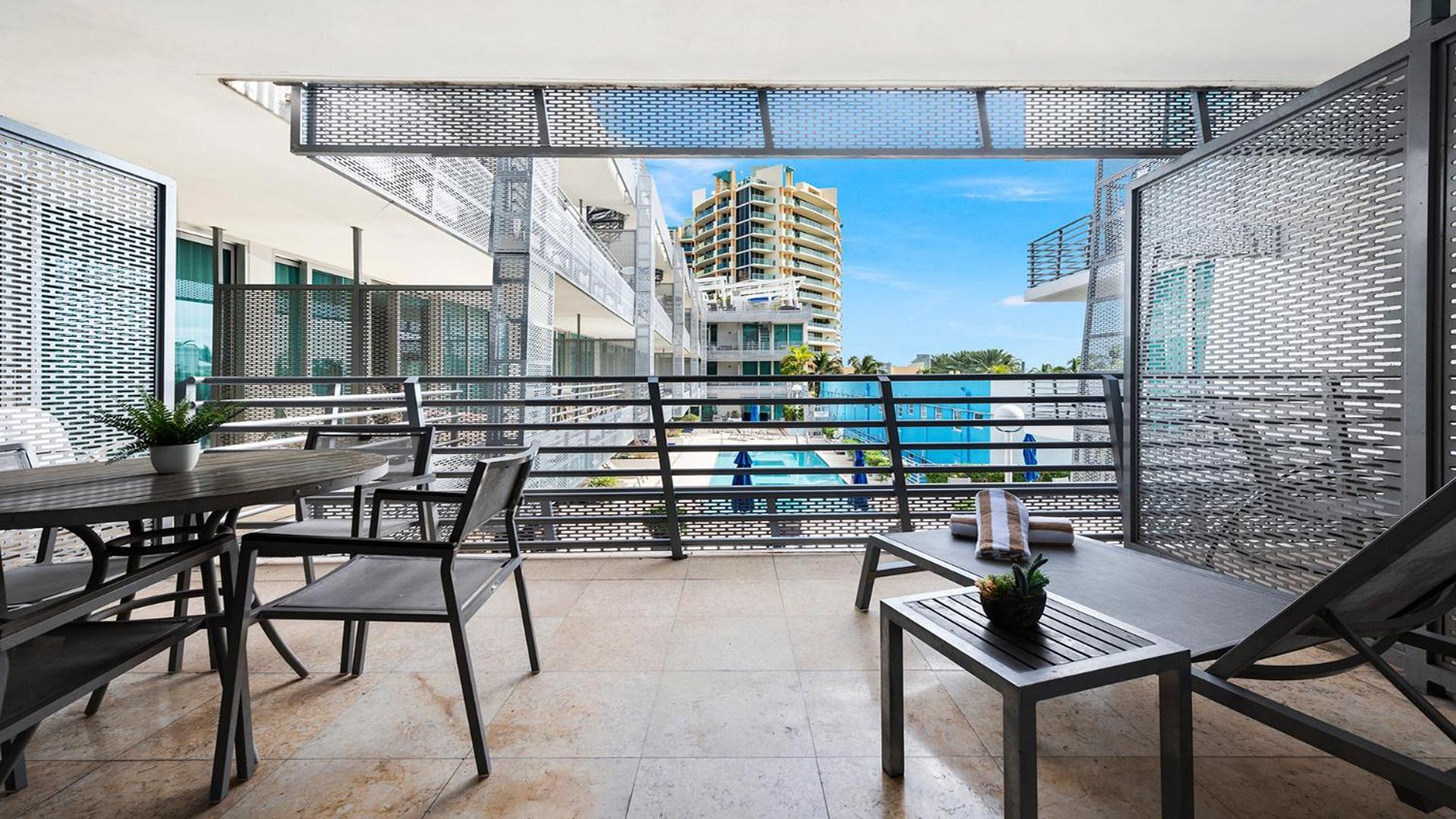 Private Studio At Z Ocean Hotel -327 Miami Beach Exterior photo